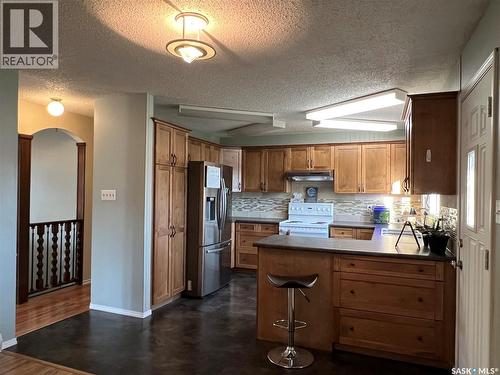 508 Cochin Avenue, Meadow Lake, SK - Indoor Photo Showing Kitchen