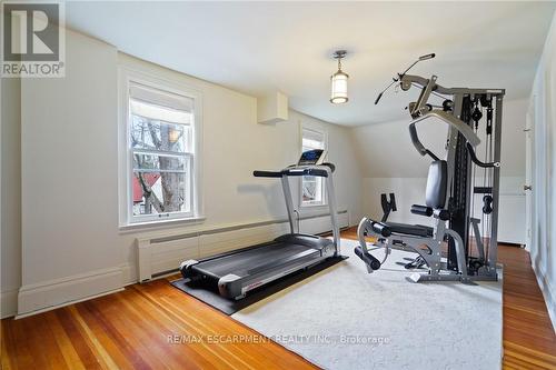 2 Oak Knoll Drive, Hamilton, ON - Indoor Photo Showing Gym Room