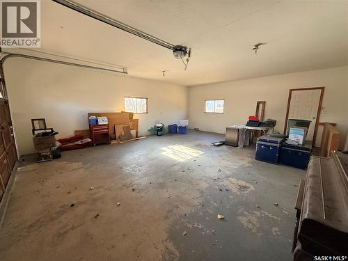 4419 Centre Street, Cadillac, SK - Indoor Photo Showing Garage