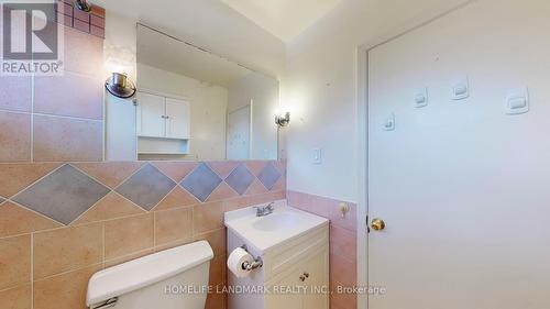 424 Bonita Crescent, Richmond Hill, ON - Indoor Photo Showing Bathroom