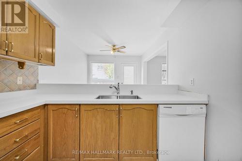 10 Ferris Street, Richmond Hill, ON - Indoor Photo Showing Kitchen With Double Sink