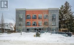 302 - 15 DEVITT AVENUE S  Waterloo, ON N2J 1Y6