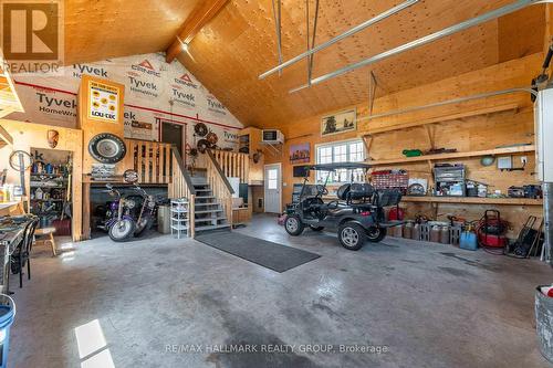 2421 Concession 8 Road, The Nation, ON - Indoor Photo Showing Garage