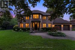 1117 FLEET STREET  Mississauga, ON L5H 3P4