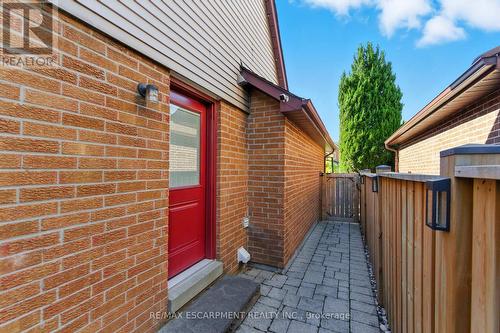 2041 Quail Valley Drive, Burlington, ON - Outdoor With Exterior