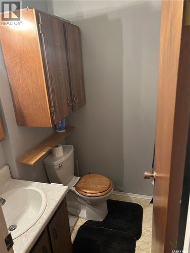 28 Carmichael Road, Regina, SK - Indoor Photo Showing Bathroom