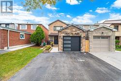 4406 LEE DRIVE  Mississauga, ON L4W 4A8