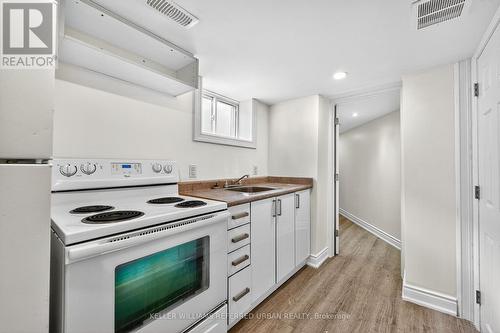 Lower 1 - 116 Branstone Road, Toronto, ON - Indoor Photo Showing Kitchen