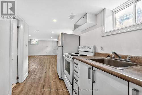 Lower 1 - 116 Branstone Road, Toronto, ON - Indoor Photo Showing Kitchen