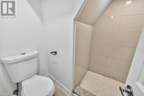 Lower 1 - 116 Branstone Road, Toronto, ON - Indoor Photo Showing Bathroom