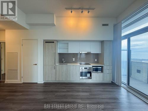 4909 - 138 Downes Street, Toronto, ON - Indoor Photo Showing Kitchen