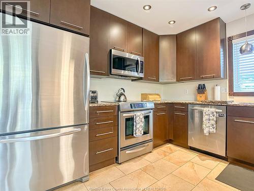 1235 Minto, Lasalle, ON - Indoor Photo Showing Kitchen