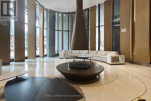 2604 - 11 Wellesley Street W, Toronto, ON - Indoor Photo Showing Other Room