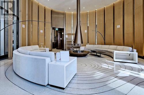 2604 - 11 Wellesley Street W, Toronto, ON - Indoor Photo Showing Other Room