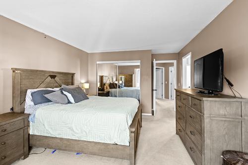 82-1120 Guisachan Road, Kelowna, BC - Indoor Photo Showing Bedroom