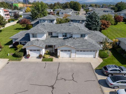 82-1120 Guisachan Road, Kelowna, BC - Outdoor