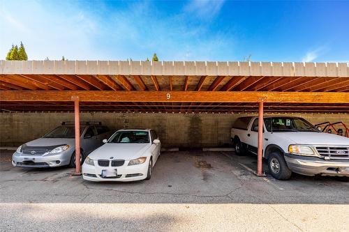 9-1283 Bernard Avenue, Kelowna, BC - 