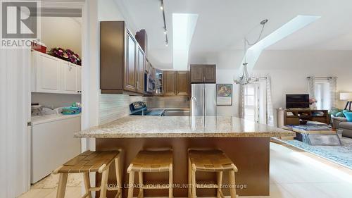 42 Somerville Street, Whitchurch-Stouffville, ON - Indoor Photo Showing Kitchen