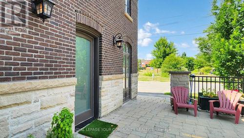 42 Somerville Street, Whitchurch-Stouffville, ON - Outdoor