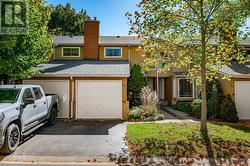 28 - 2385 WOODWARD AVENUE  Burlington, ON L7R 1V2