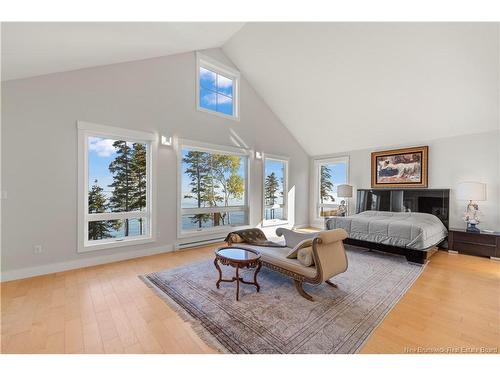 868 Fundy Dr, Wilsons Beach, NB 