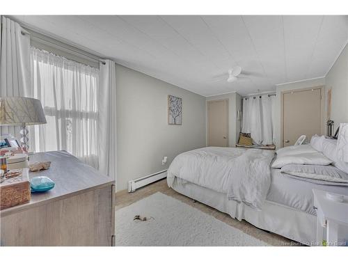 1054 Main St, Hampton, NB 