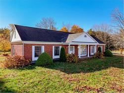 9 Friesen DR  Island View, NB E3E 1A3