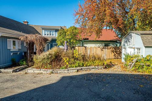 Stationnement - 156  - 156A Boul. Ste-Rose, Laval (Sainte-Rose), QC - Outdoor