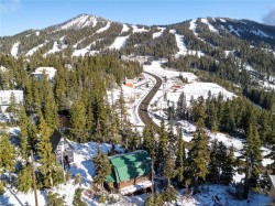 706 Glacier View Close  Courtenay, BC V9T 1L0