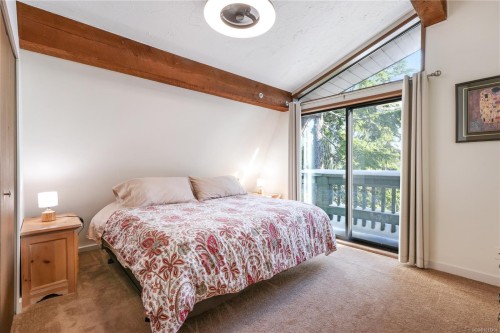 706 Glacier View Close, Courtenay, BC 