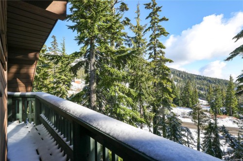 706 Glacier View Close, Courtenay, BC 