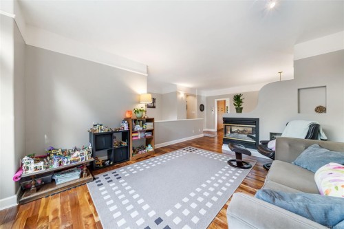 1193 Garden Gate Dr, Central Saanich, BC 