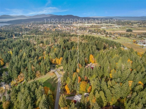 1193 Garden Gate Dr, Central Saanich, BC 