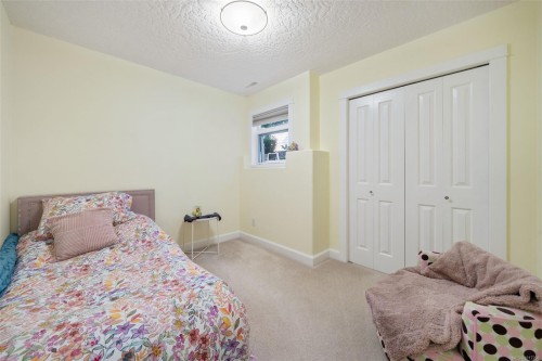 1193 Garden Gate Dr, Central Saanich, BC 