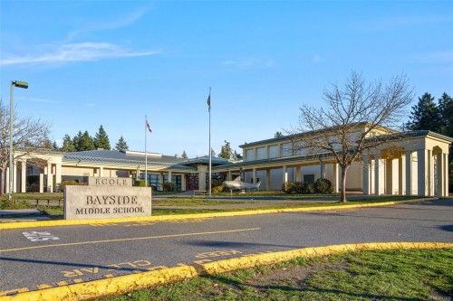 1193 Garden Gate Dr, Central Saanich, BC 