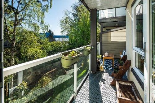 220-2245 James White Blvd, Sidney, BC - Outdoor With Exterior