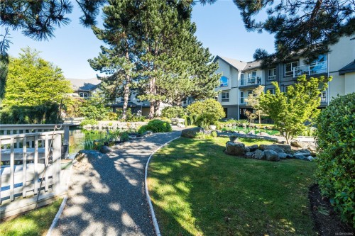 220-2245 James White Blvd, Sidney, BC - Outdoor