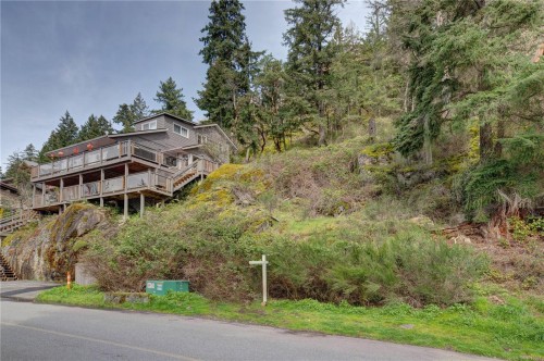 321 Woodhaven Dr, Nanaimo, BC 