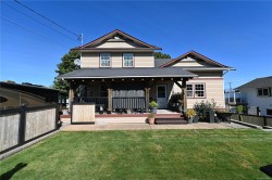 820 10th Ave  Campbell River, BC V9W 3C4