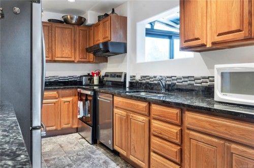 820 10Th Ave, Campbell River, BC 