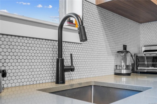 201-515 Chatham St, Victoria, BC - 