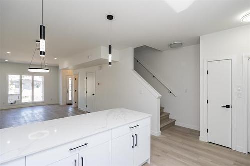 7 Juba St, Winnipeg, MB 