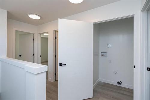 7 Juba St, Winnipeg, MB 