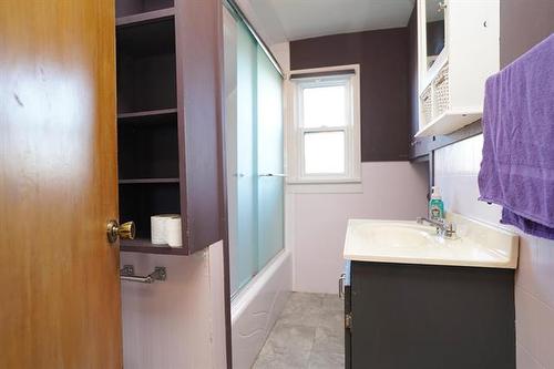 173 Lansdowne Ave, Winnipeg, MB 