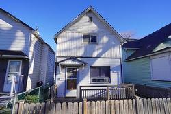 173 Lansdowne AVE  Winnipeg, MB R2W 0G2