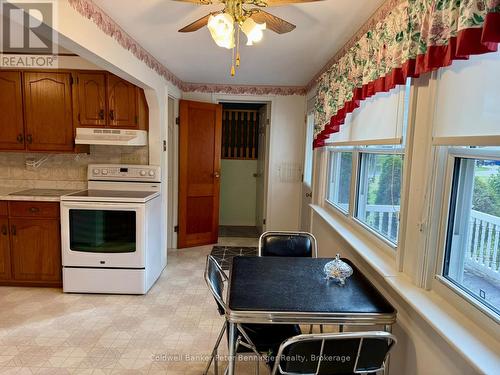 Kitchen - 121 Hinks Street, Brockton, ON - Indoor Photo Showing Kitchen