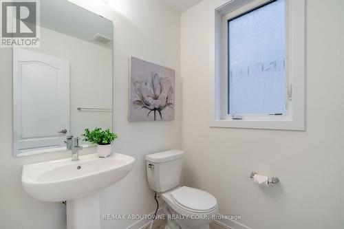 57 Monteith Drive, Brantford, ON - Indoor Photo Showing Bathroom