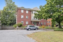 6-18 Rue de l'Épervier  Gatineau (Hull), QC J9A 2A3