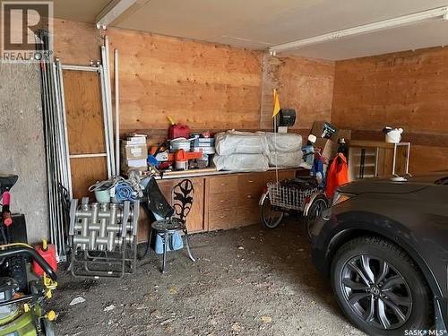 410 1St Street, Kipling, SK - Indoor Photo Showing Garage