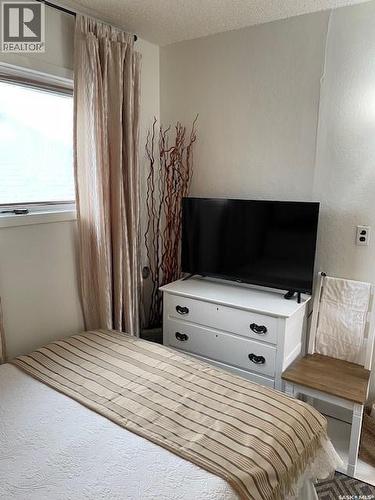 410 1St Street, Kipling, SK - Indoor Photo Showing Bedroom